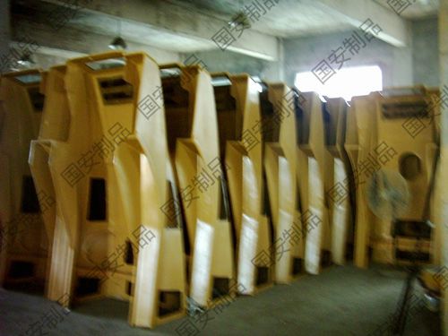 玻璃鋼發(fā)動(dòng)機(jī)罩1